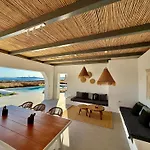 Faragas Hill Villa Angairiá